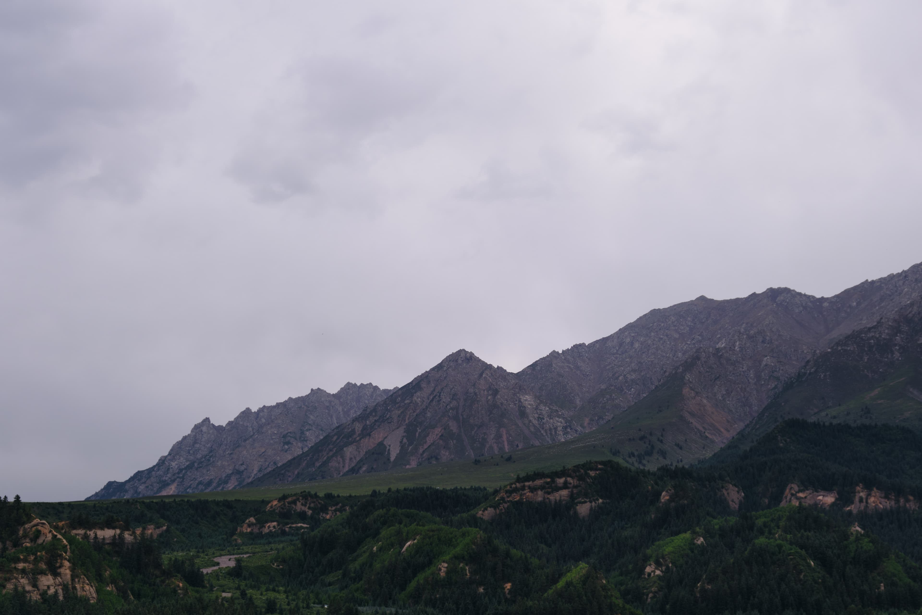 青甘大环线 (Qinghai-Gansu Loop) photography - Tranquil landscapes and timeless beauty. Photo 6 of 6 showcasing Nature scenery and landscapes.